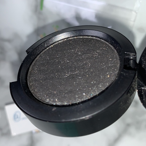 Jet Couture Pressed Pigments Eyeshadow MAC - Picture 5 of 14